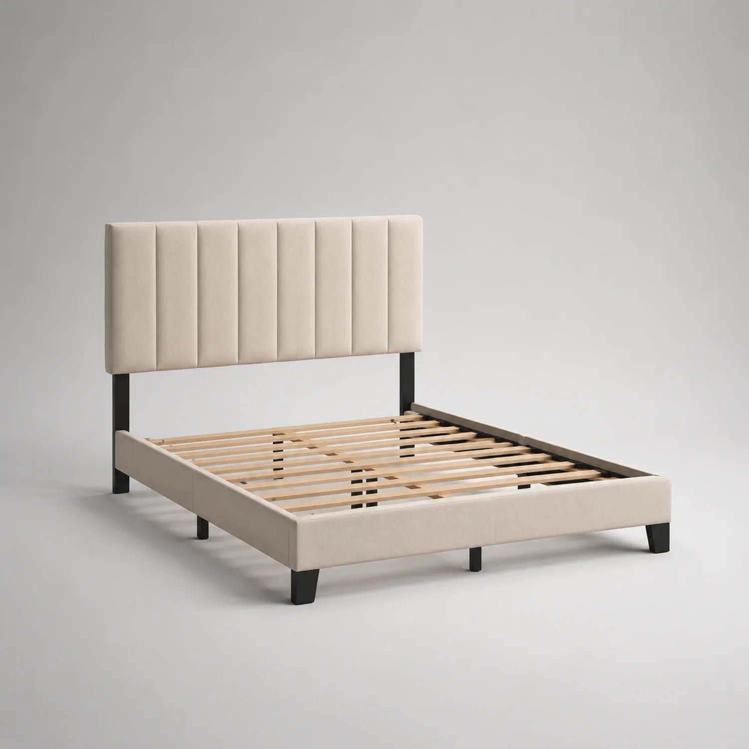 Polsterbett 160x200 cm Beige mit Holz- und Metallrahmen